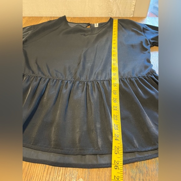 🖤 Black Ruffled Hem Blouse – RIPZONE – Size S/P - Picture 4 of 7